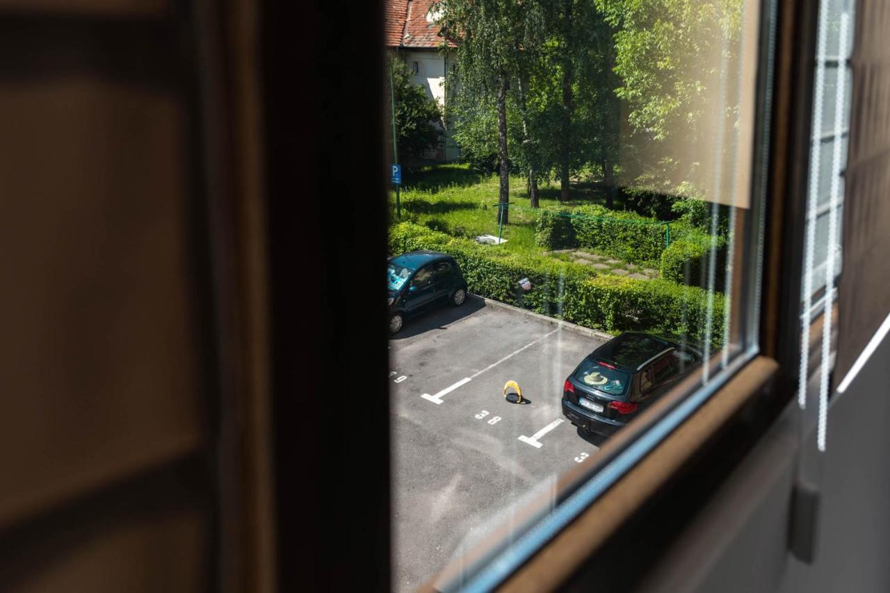 La Nueve Suite Brasov Ngoại thất bức ảnh