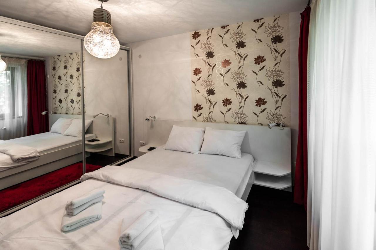 La Nueve Suite Brasov Ngoại thất bức ảnh